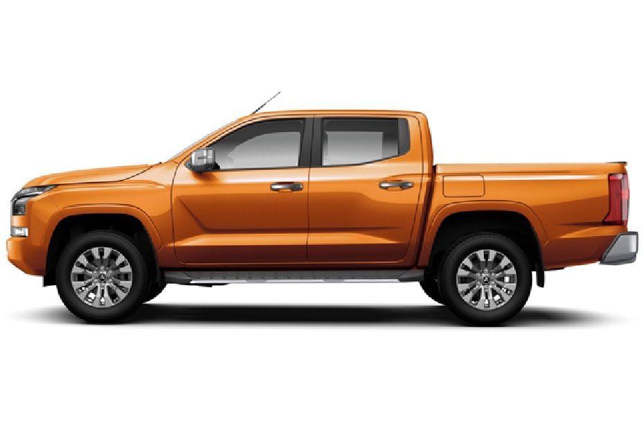ميتسوبيشي L200 برتقالي