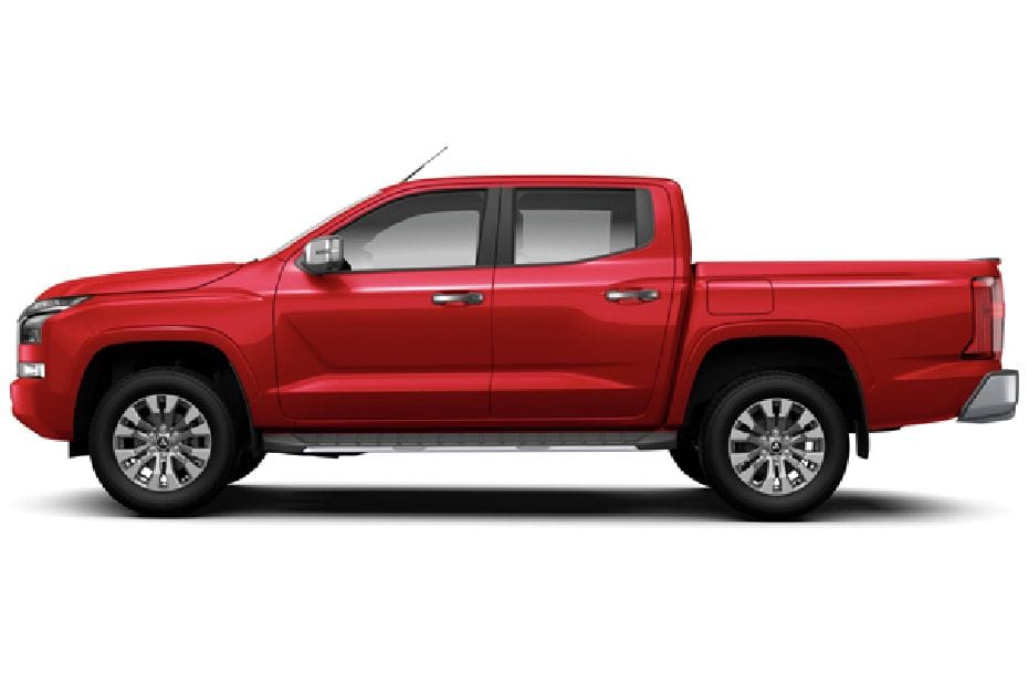 ميتسوبيشي L200 أحمر