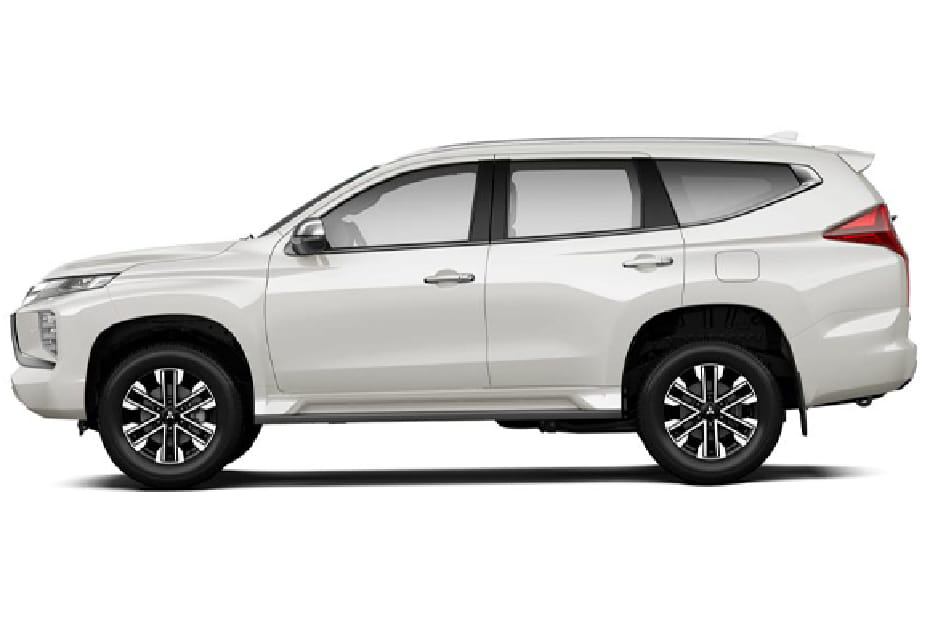 Mitsubishi Montero Sport Pearl White