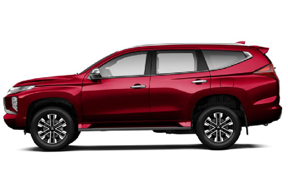 Mitsubishi Montero Sport Red