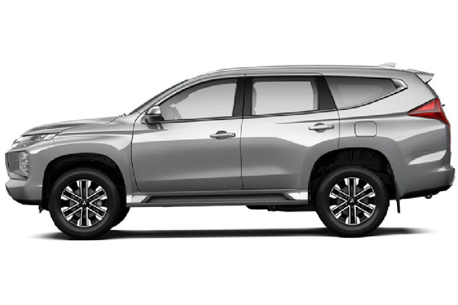 Mitsubishi Montero Sport Silver