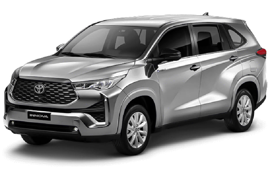 تويوتا إنوفا فضة