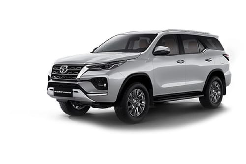 Toyota Fortuner Silver