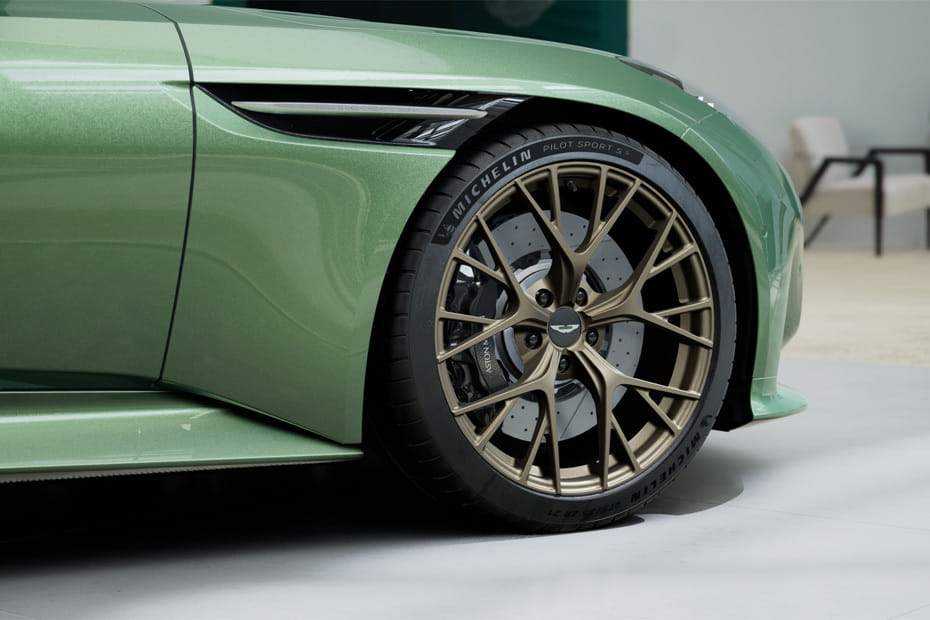 DB12 Wheel