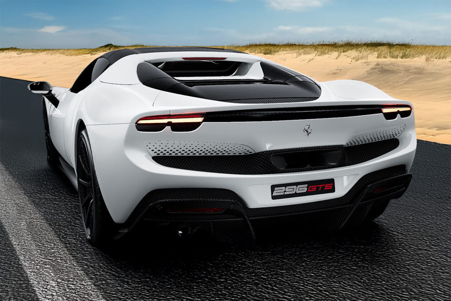 Rear Medium View of فيراري 296 GTS