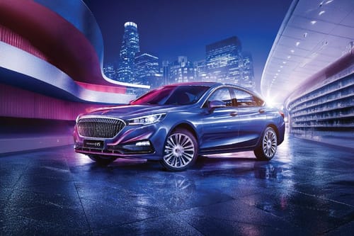 هونشي H5 Front Cross Side View