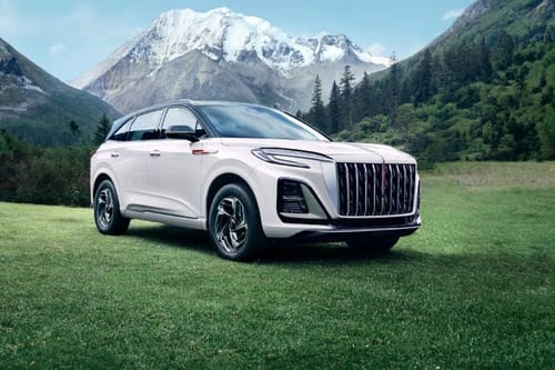 Hongqi  HS3 Front angle low view