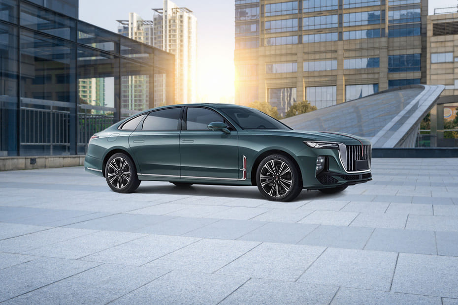 Hongqi H9 Front Medium View