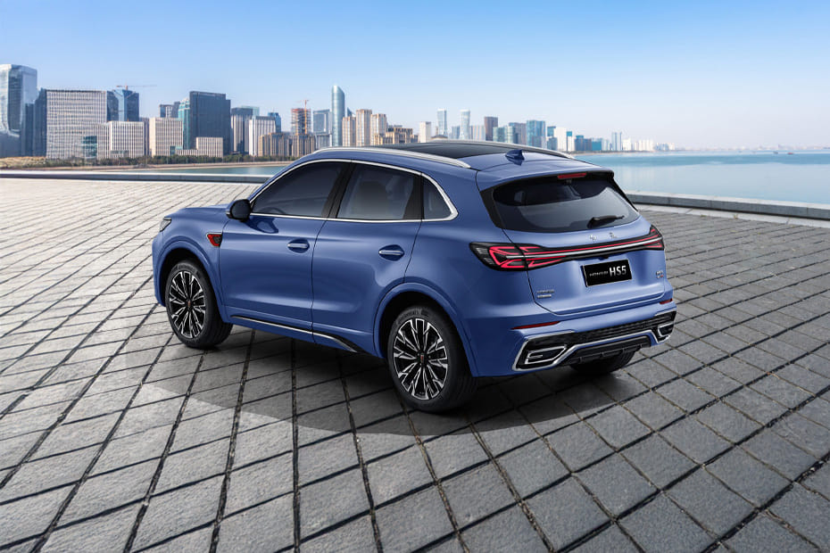 Rear Cross Side View of هونشي إتش إس 5