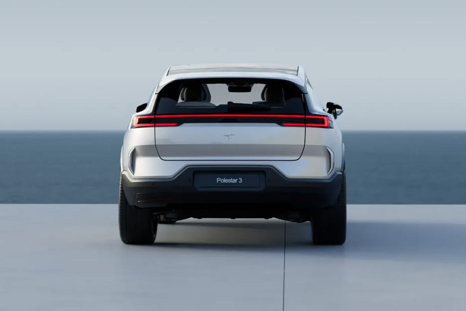 Full Rear View of بولستار ٣