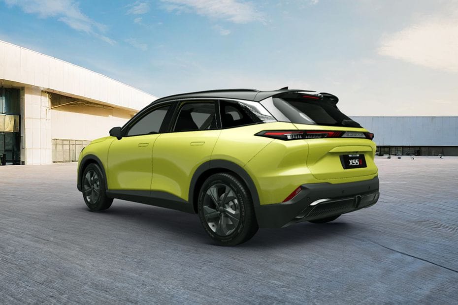 Rear Cross Side View of BAIC X55