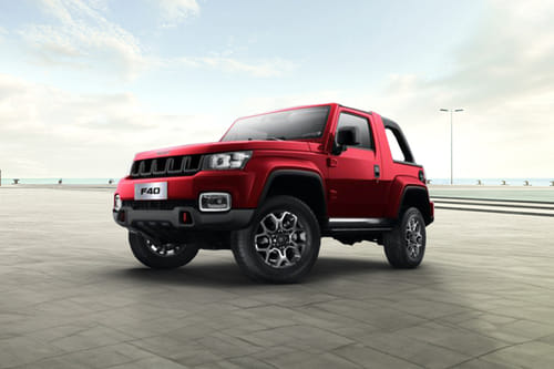 BJ40 F Front deep low Angle View