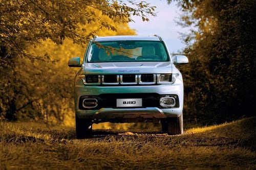 Full Front View of BJ60