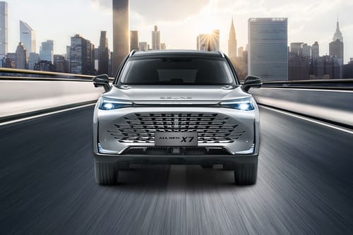 Full Front View of إكس7 2026