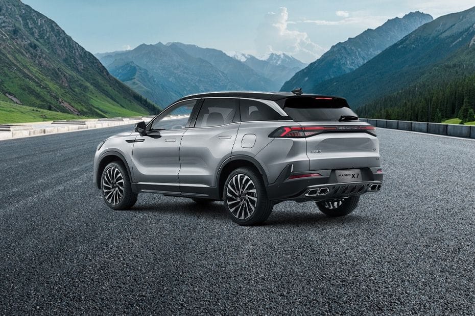 Rear Cross Side View of بايك إكس7 2026