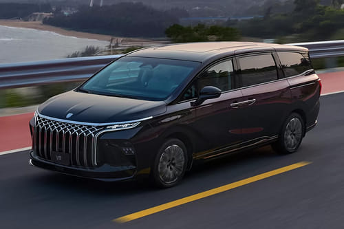 فورثينج في 9 Front Side View