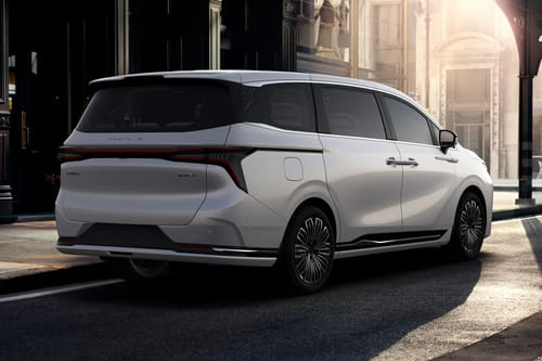 في 9 Rear angle view