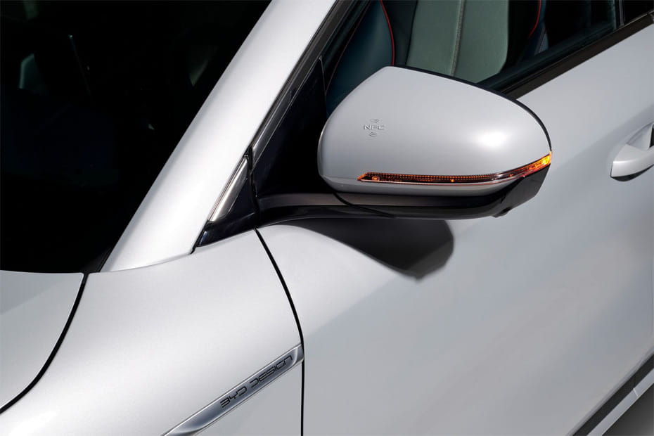 بي واي دي أتو 3 Drivers Side Mirror Front Angle