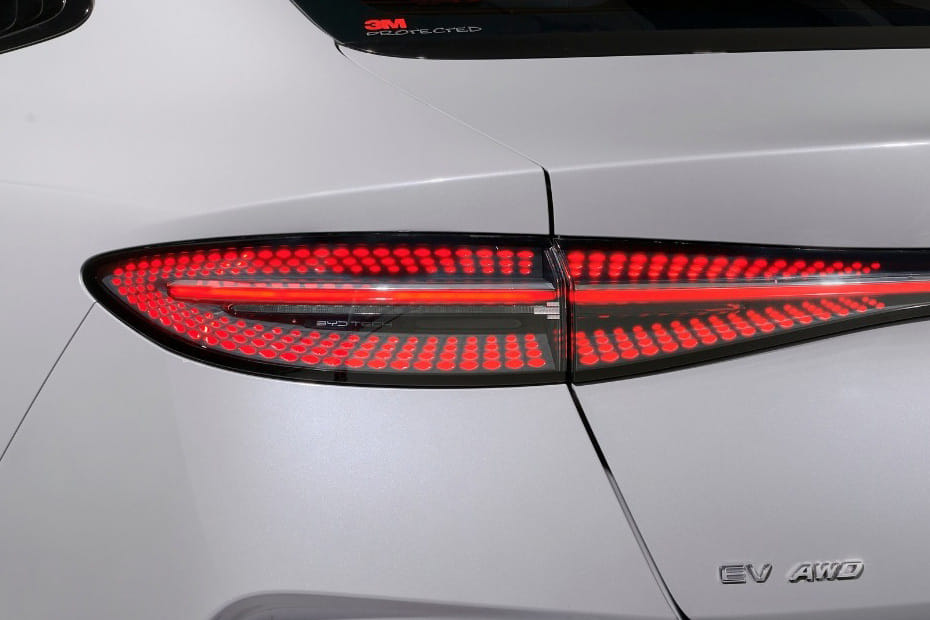 هان Tail light