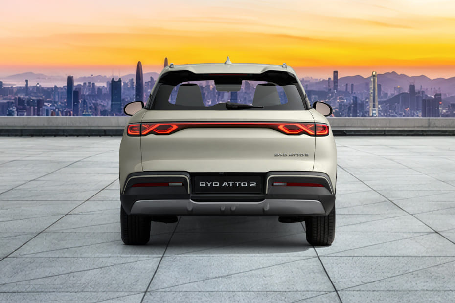 Full Rear View of بي واي دي أتو 2