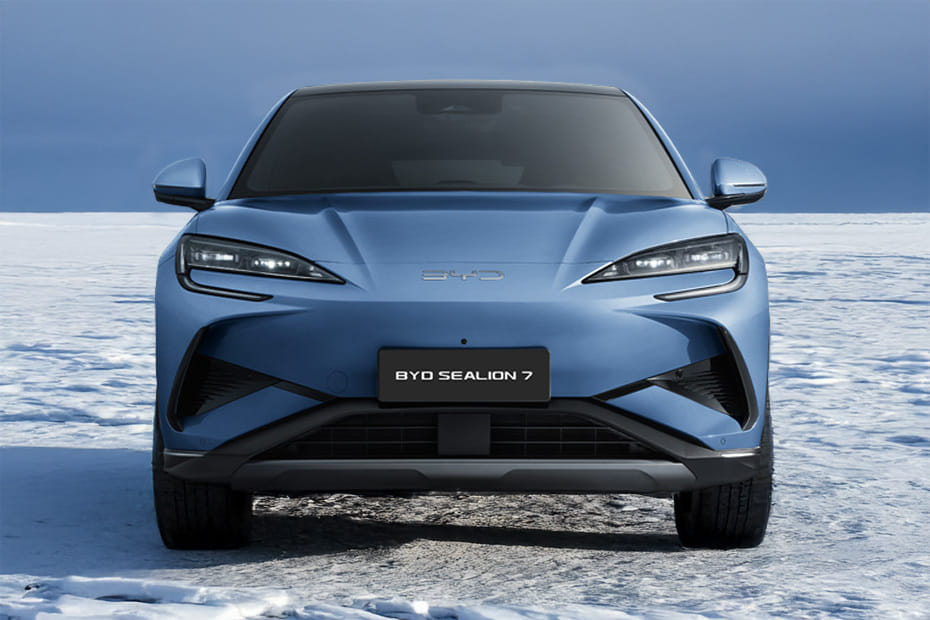 Full Front View of سيليون ٧