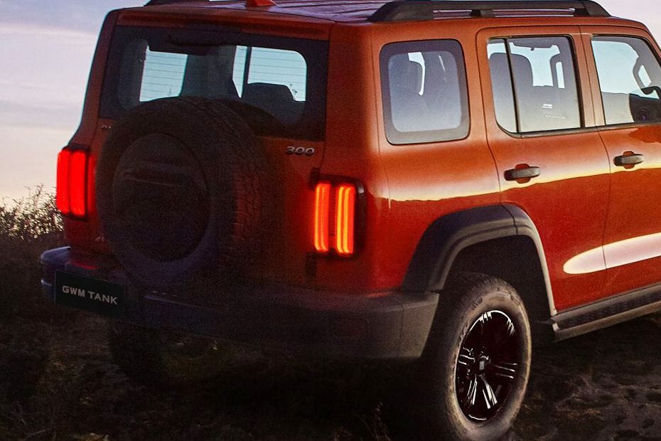 300 Rear angle view