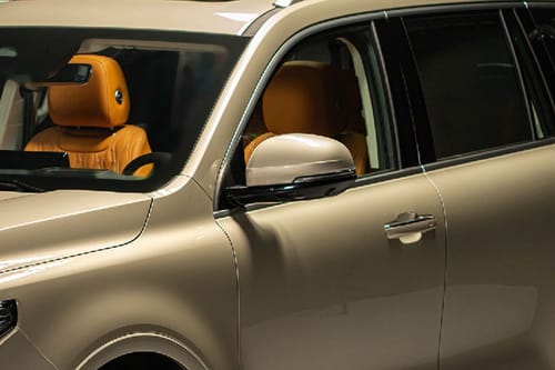 تانك 500 Drivers Side Mirror Front Angle