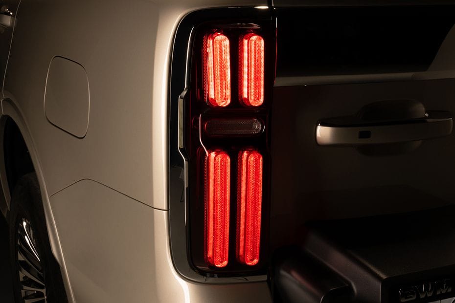 500 Tail light