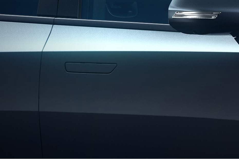 داشينغ Door handle