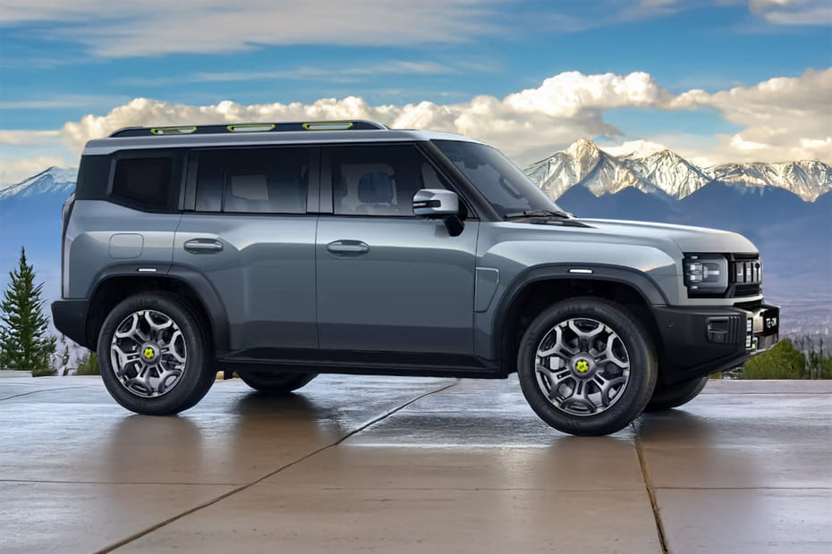 T2 i-DM Rear Medium Side View