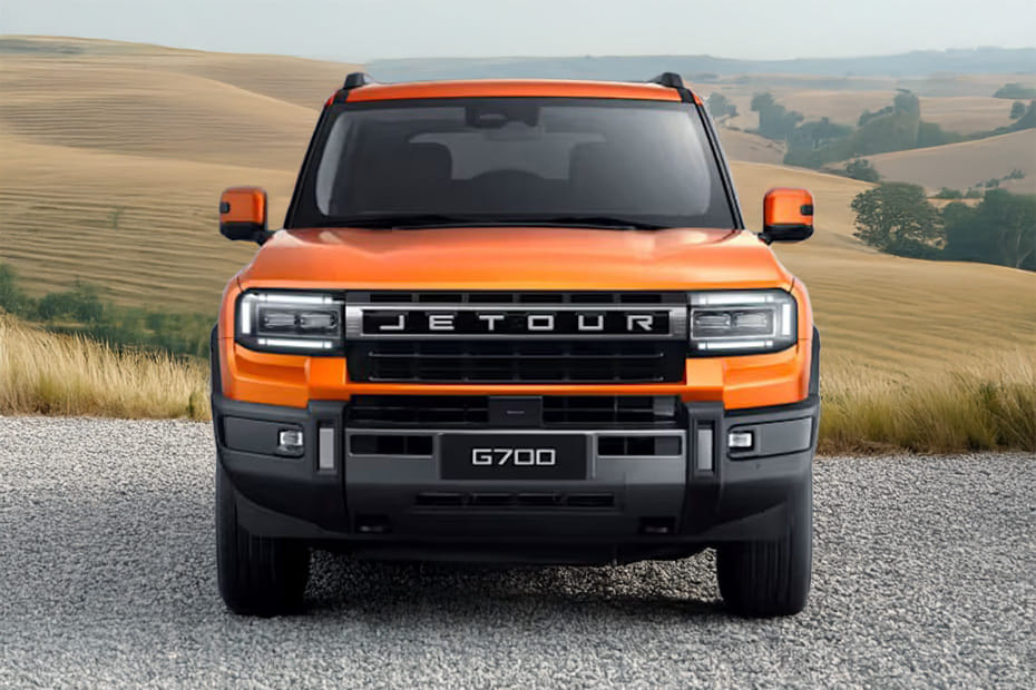 Full Front View of جي 700