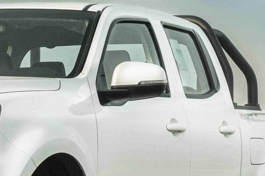 GWM Wingle 7 Drivers Side Mirror Front Angle