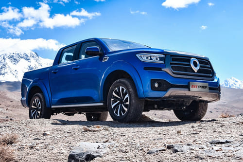 Poer Front deep low Angle View