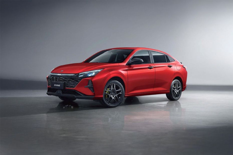 دونج فينج  شاين Front angle low view