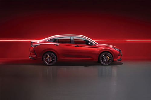 شاين Medium Angle Front View