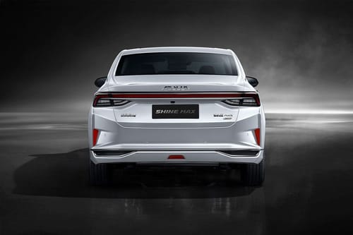 Full Rear View of دونج فينج شاين ماكس