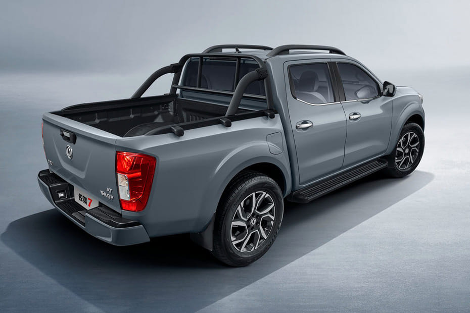 ريتش 7 Rear angle view