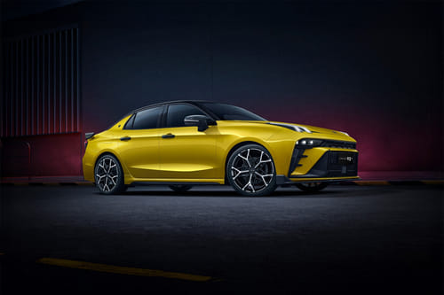 LYNK&CO 03 Plus Front Medium View