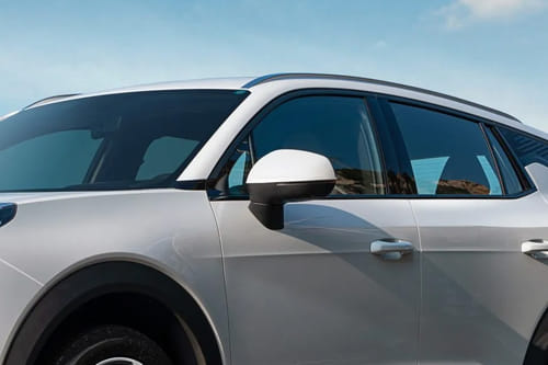 LYNK&CO 06 Drivers Side Mirror Front Angle