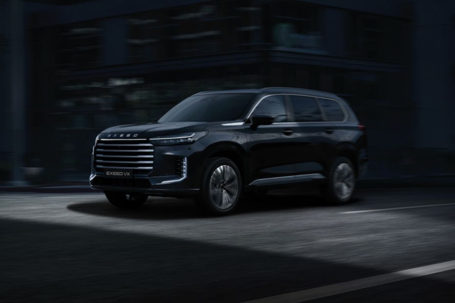 Exeed  VX Front angle low view