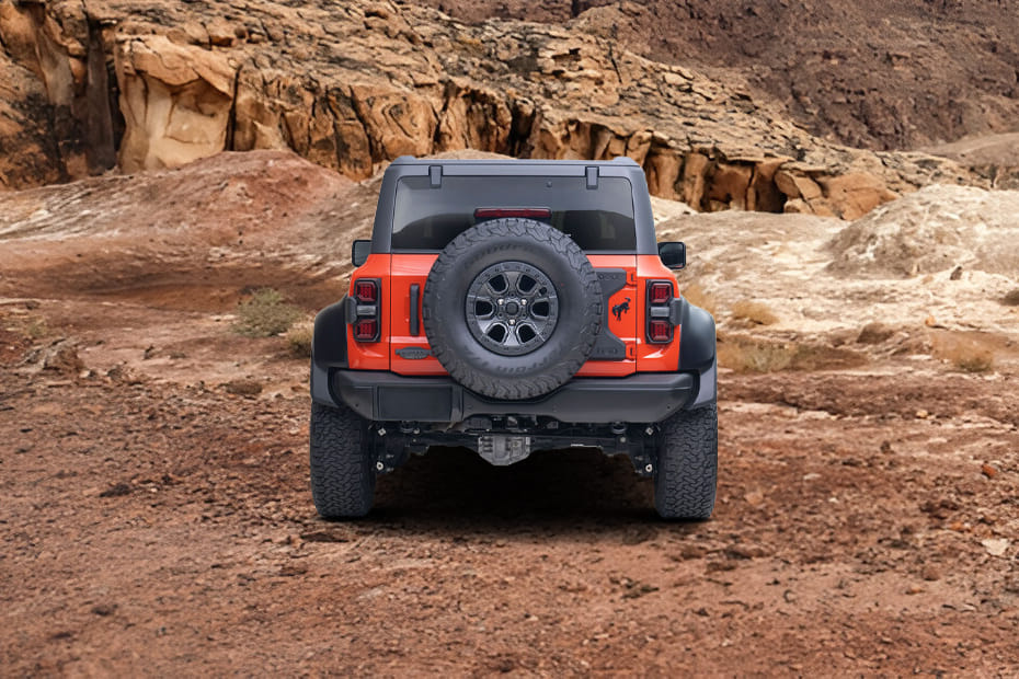 Full Rear View of فورد برونكو رابتر