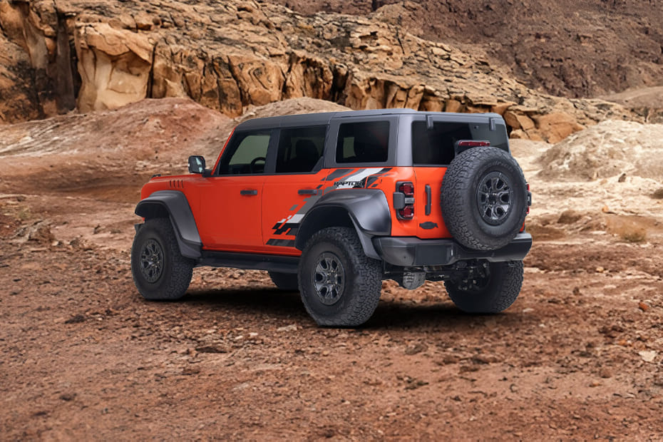 Rear Cross Side View of فورد برونكو رابتر