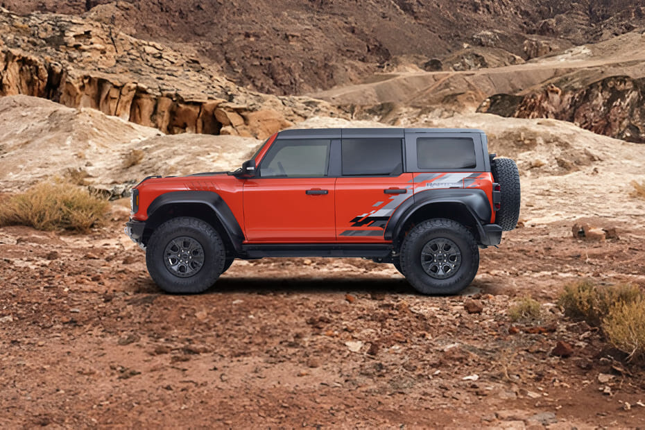 برونكو رابتر Side view