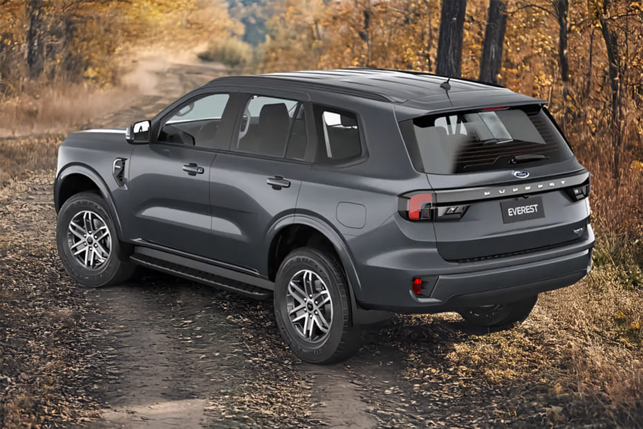 Rear Cross Side View of Ford EVEREST