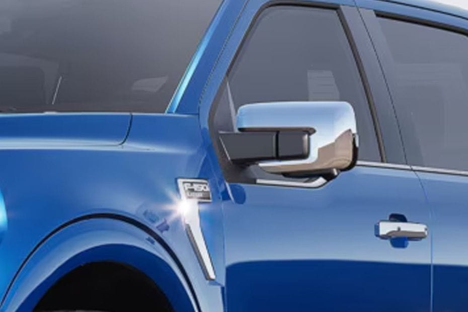 فورد F-150 (2026) Drivers Side Mirror Front Angle