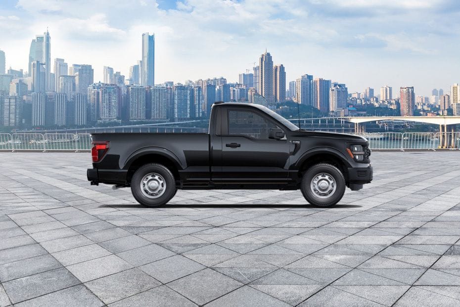 F-150 (2025) Medium Angle Front View