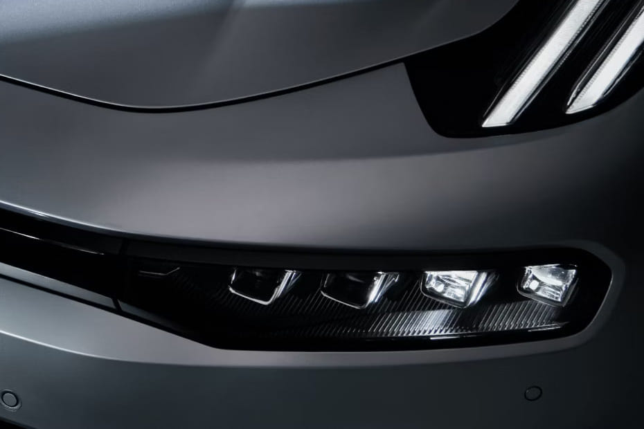 1 Front Fog Lamp