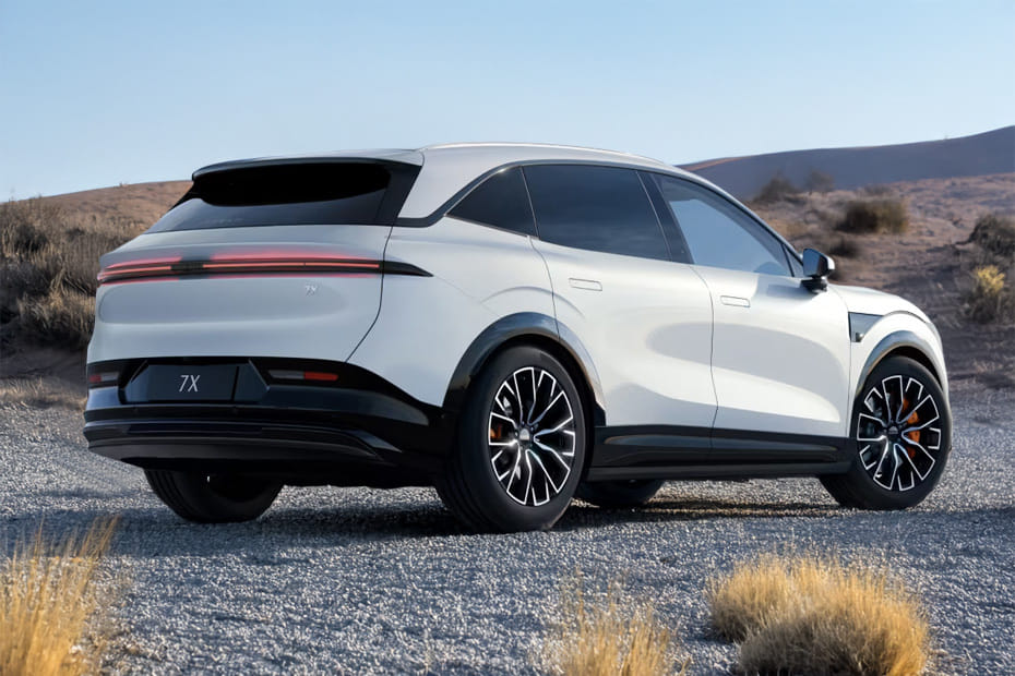 7X Rear angle view