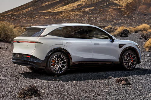 7X Rear Medium Side View