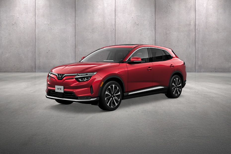 VINFAST  VF8 Front angle low view